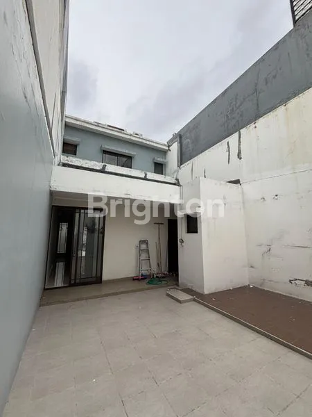 image RUMAH SIAP HUNI ASIA GREENLAKE CULDESAC SURABAYA BARAT\N (2)