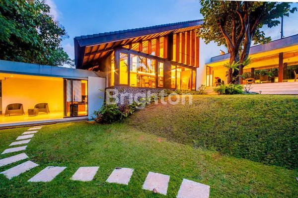 image BEAUTIFUL VILLA IN SUKAWATI (1)