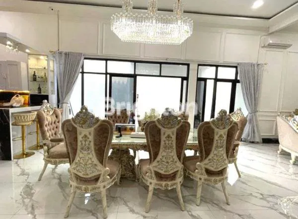 image HUNIAN EKSKLUSIF MODERN WITH SWIMMING POOL (3)