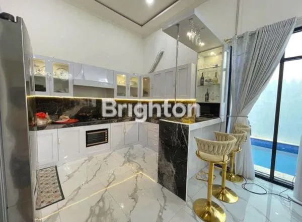 image HUNIAN EKSKLUSIF MODERN WITH SWIMMING POOL (1)