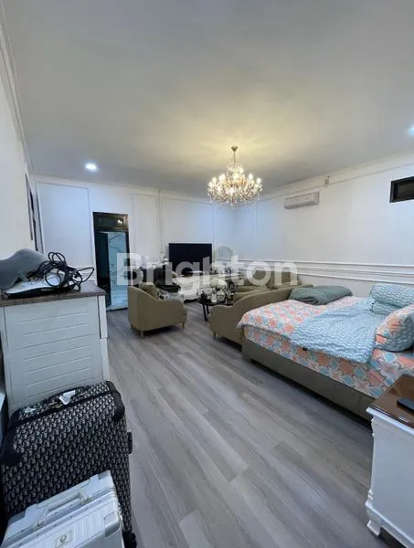 image HUNIAN EKSKLUSIF MODERN WITH SWIMMING POOL (8)