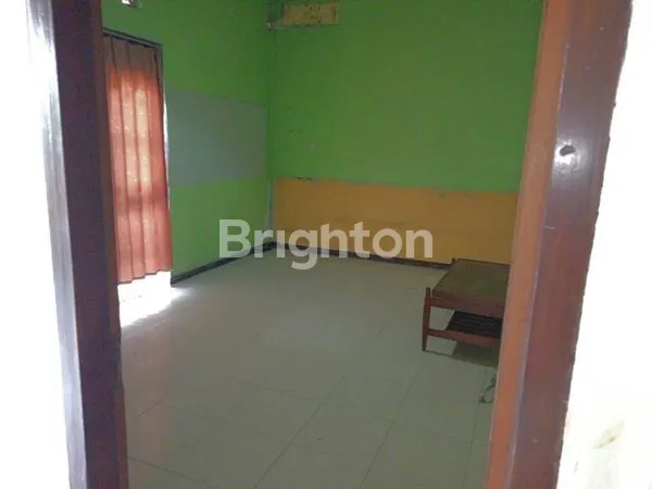 image RUMAH 2 LANTAI MENANGGAL SURABAYA (7)