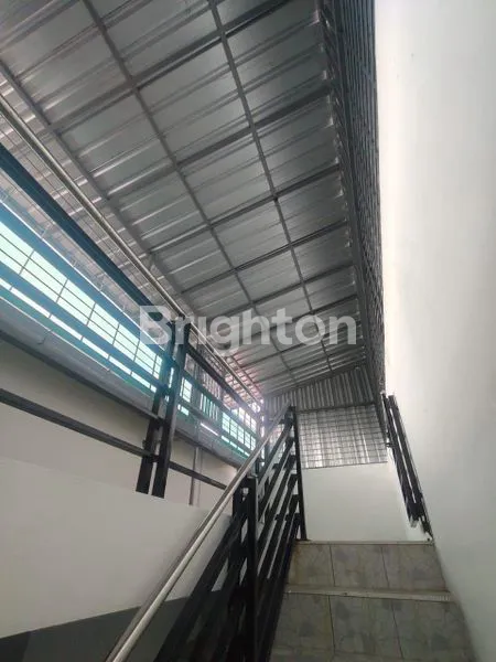 image RUMAH BARU RENOVASI SHM 300M² DI KARPOTEK (8)
