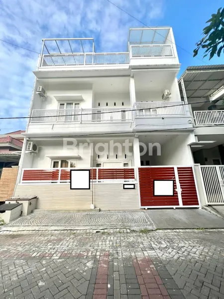 image RUMAH 2.5 LANTAI DI DELTA SARI BARU SIDOARJO  (1)