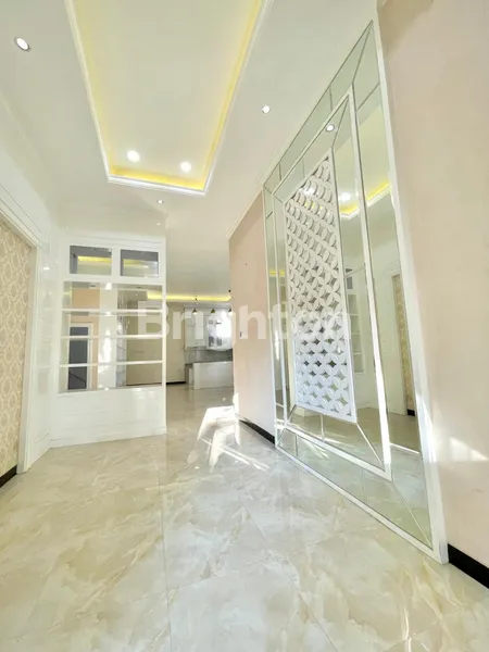 image RUMAH 2.5 LANTAI DI DELTA SARI BARU SIDOARJO  (2)