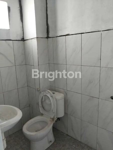 image RUKO TENGAH KOTA STRATEGIS DEKAT JALAN UTAMA SENARANG (6)