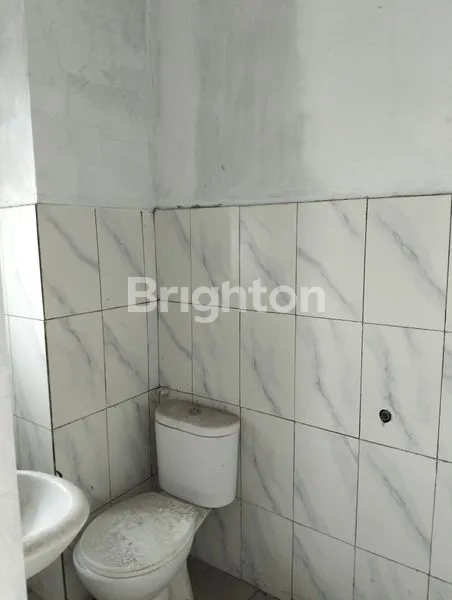 image RUKO TENGAH KOTA STRATEGIS DEKAT JALAN UTAMA SENARANG (2)