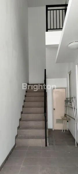 image RESIDENCE ONE BSD: RUMAH 2 LANTAI FURNISHED (5)