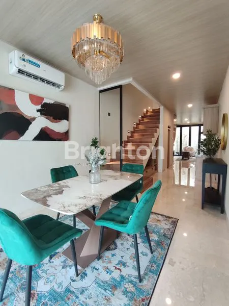 image RUMAH DI KEBAYORAN THE PEAK RAHARJA TOWNHOUSE (2)