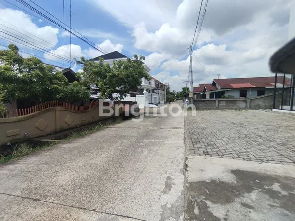 image RUMAH 5 KAMAR, LT 500 M², SIAP HUNI (2)