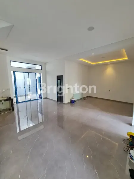 image RUMAH 2 LANTAI MINIMALIS MANYAR NEW GRESS SELANGKAH GALAXY MALL (3)