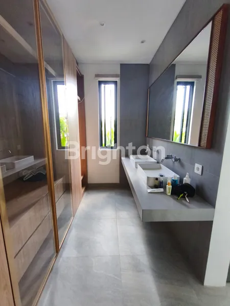 image VILLA MODERN DENGAN VIEW SAWAH (5)