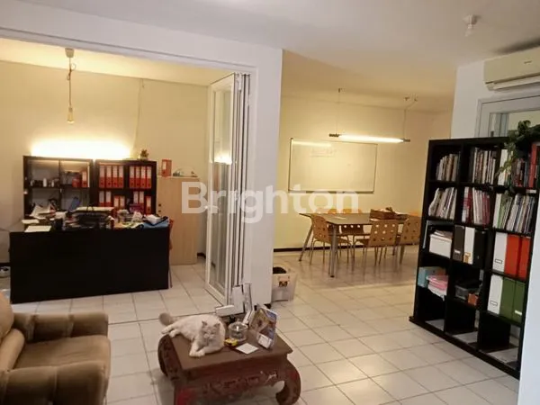 image RUMAH ASRI SIAP HUNI GADING INDAH JENDELA KUSEN FULL ALUMINIUM  (2)