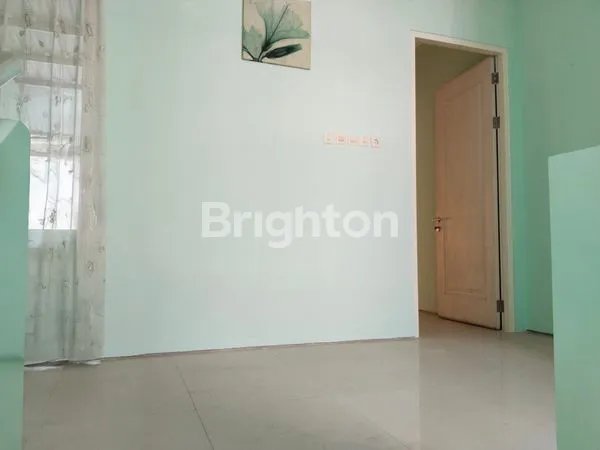 image RUMAH ROYAL RESIDENCE WIYUNG (5)