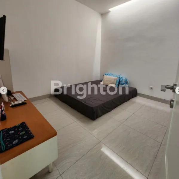 image RUMAH SURABAYA BARAT ONE GATE SYSTEM DI GRAND PAKUWON SURABAYA (8)