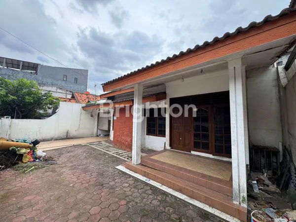 image RUMAH DI KEBON JERUK (3)