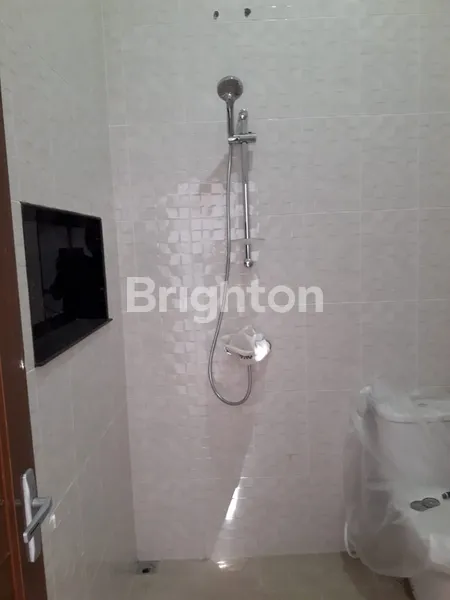 image NEW GRESS MINIMALIS DI MEDOKAN ASRI, SIAP HUNI, DEKAT GRAHA YKP, DEKAT RAYA PANDUGO (2)