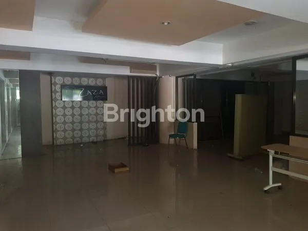 image GEDUNG DI RAYA NGAGEL SEMI FURNISH  (7)