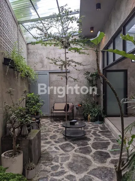 image RUMAH 2 LANTAI MEWAH MOJOROTO KOTA KEDIRI (4)