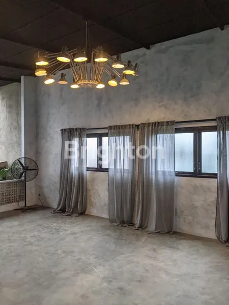 image RUMAH 2 LANTAI MEWAH MOJOROTO KOTA KEDIRI (6)