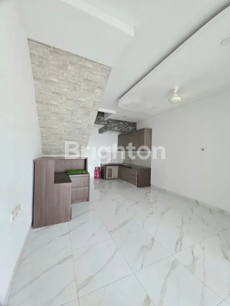 image DISEWAKAN RUMAH CANTIK FULL RENOV PARK RESIDENCE, TAMAN SURYA 5,  JAKARTA BARAT (2)