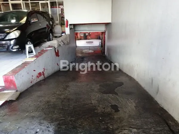 image RUMAH/RUANG USAHA UNTUK CUCI MOBIL PREMIUM DI SEMARANG ATAS (4)