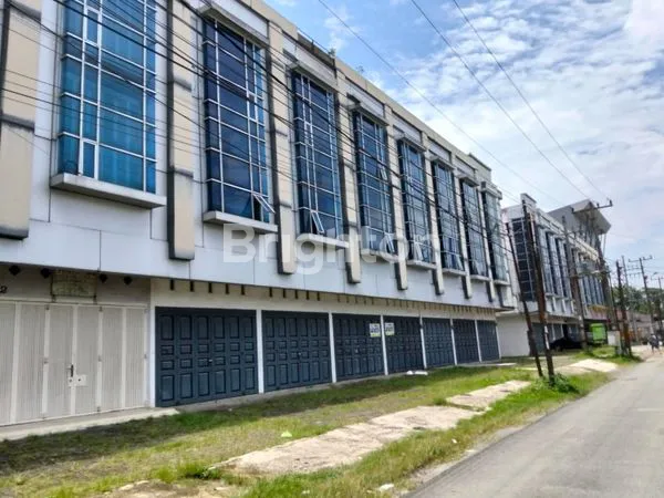 image RUMAH TOKO GANDENG 2 STRATEGIS LANTAI 3 DI KOMPLEK THE MERLION RESIDENCE (3)