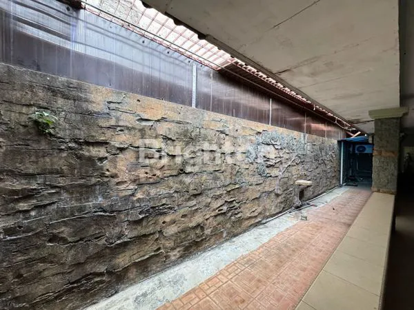 image RUKO KAWASAN BISNIS DAN PARIWISATA STRATEGIS MANGKUNEGARAN SOLO (7)