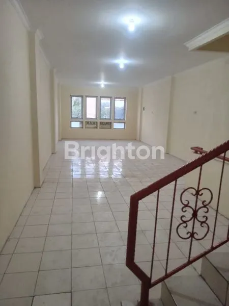 image RUKO 4 LANTAI LOKASI PINGGIR JALAN RAYA DI TUGU UTARA, TANJUNG PRIOK (6)