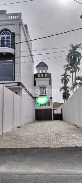 image RUKO BARU JL ISMALIYAH 3 1/2  TINGKAT KOSONG (1)