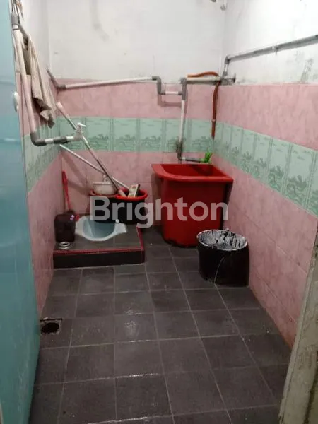 image RUMAH STRATEGIS DI JL. KARYA TANI JOHOR HARGA RP. 650.000.000 (8)