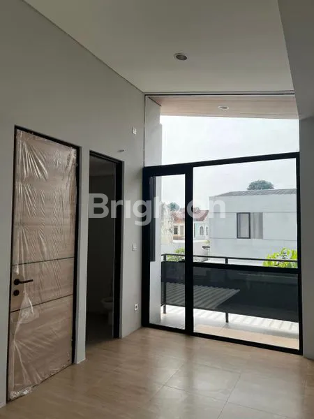 image RUMAH BARU 2 LANTAI CENDANA LIPPO KARAWACI - TANGERANG (4)