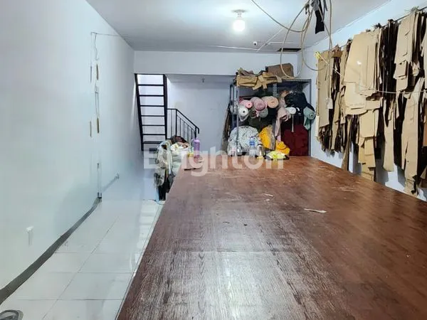 image RUMAH  JELAMBAR 3,5 LANTAI SEMI FURNISH SIAP DIHUNI (7)