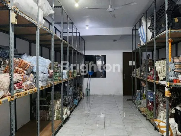 image RUMAH  JELAMBAR 3,5 LANTAI SEMI FURNISH SIAP DIHUNI (8)