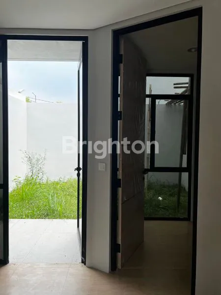 image RUMAH BARU 2 LANTAI CENDANA LIPPO KARAWACI - TANGERANG (6)