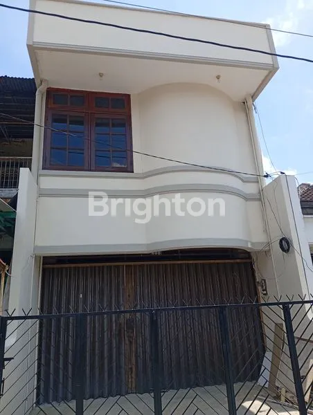 DISEWAKAN RUMAH TINGGAL 2 LANTAI