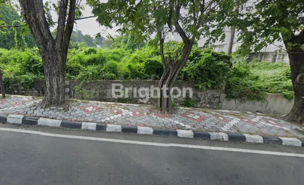 image TANAH STRATEGIS RAYA VETERAN GRESIK DERETAN STADION, COCOK UTK SEGALA BISNIS KOMERSIAL (1)