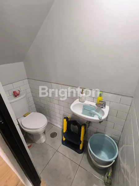 image RUMAH 2 LANTAI DI CENDANA PARC KARAWACI, 2KT POSISI HOOK (5)