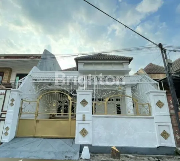 image RUMAH MEWAH 2 LANTAI DI LEBAK BULUS SURABAYA TIMUR (5)