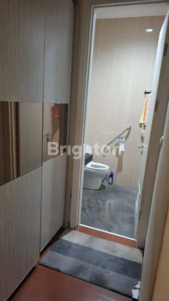 image DIJUAL RUMAH LUAS 2 LANTAI DI GREENWICH PARK LOKASI NEMPEL BSD DAN GADING SERPONG (5)