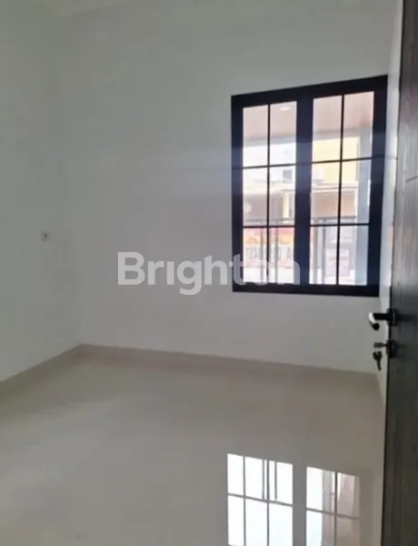image RUMAH 2 LANTAI BANGUNAN BARU FULL RENOVASI SIAP HUNI DI BOULEVARD HIJAU, BEKASI (3)