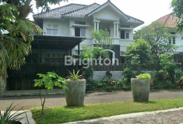 image RUMAH MEWAH DENGAN VIEW DANAU, SELANGKAH KE MALL CIPUTRA, DI CITRAGRAN CIBUBUR, JATIKARYA, JATISAMPURNA, BEKASI (2)