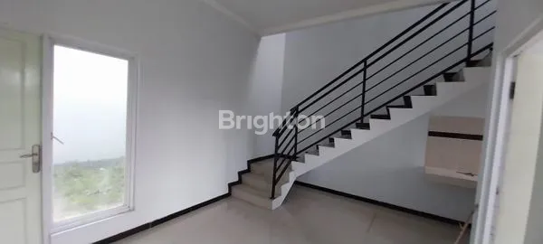 image RUMAH BARU 2 LANTAI DI LADIVA GREENHILL, NEGO! (2)