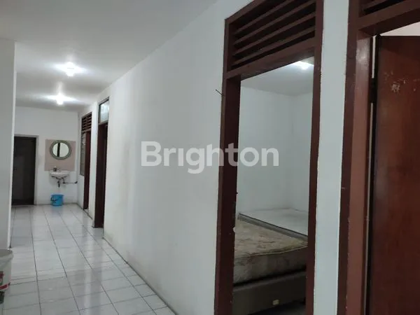 image RUMAH BESAR SIAP HUNI  DI GADING ELOK KELAPAGADING JAKARTA UTARA  (5)