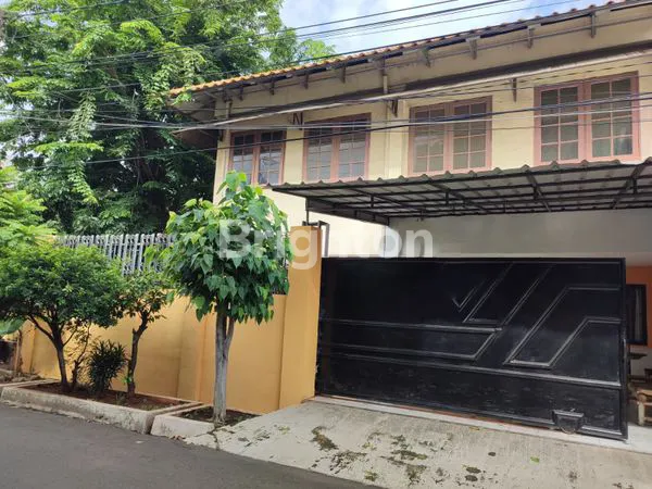 image RUMAH BESAR SIAP HUNI  DI GADING ELOK KELAPAGADING JAKARTA UTARA  (1)