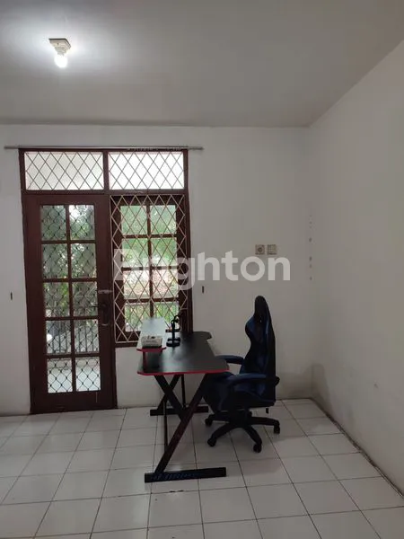 image RUMAH BESAR SIAP HUNI  DI GADING ELOK KELAPAGADING JAKARTA UTARA  (4)