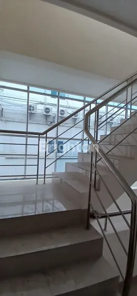 image RUKO 3,5 LANTAI BARU RENOVASI SHM (5)