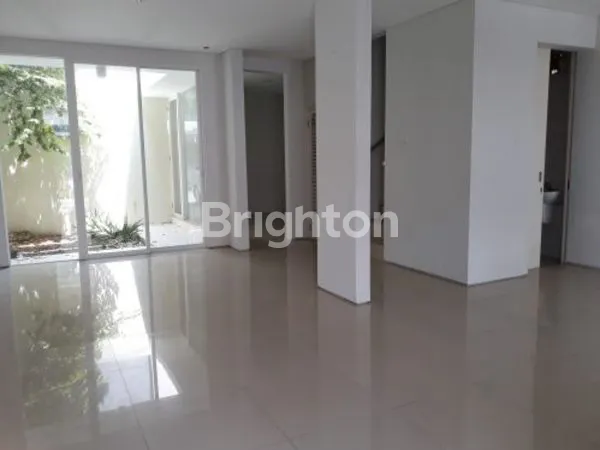 image ROYAL RESIDENCE (1)