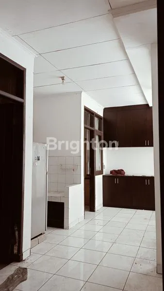 image RUMAH SIAP HUNI KOMPLEK SARIMAS (6)