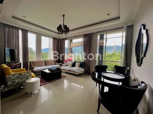 image VILLA MEWAH 12 KAMAR, KOLAM RENANG & VIEW GUNUNG (8)